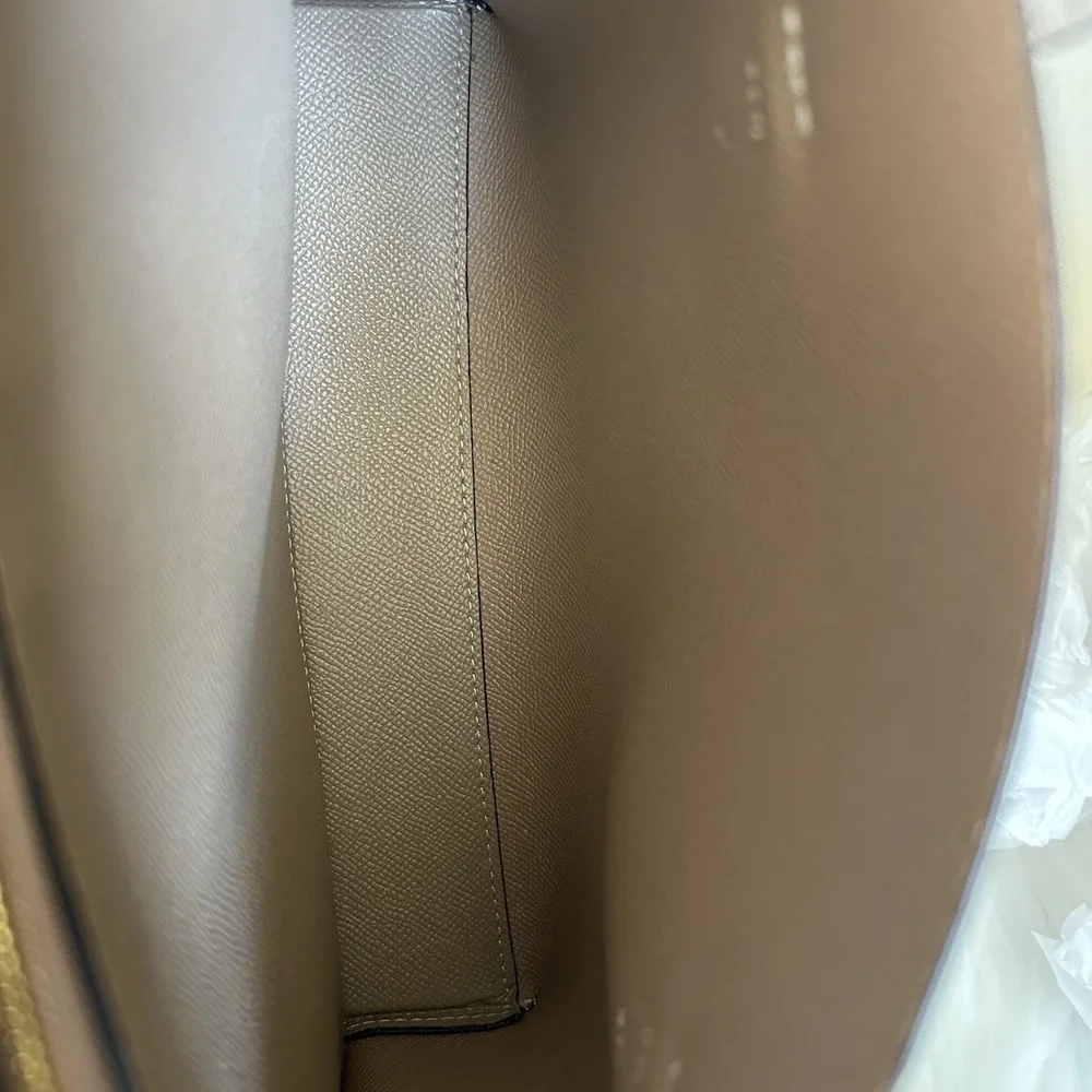 Coach Mollie Tote 25 Khaki Pink Heart Signature Canvas — Excellent Condition - Picture 5 of 10